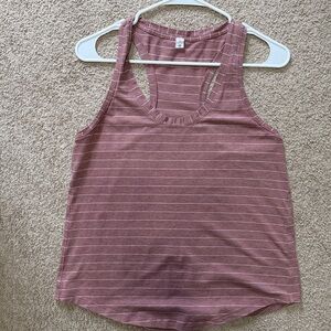 Lululemon love tank size 6 w/ rip tag EUC